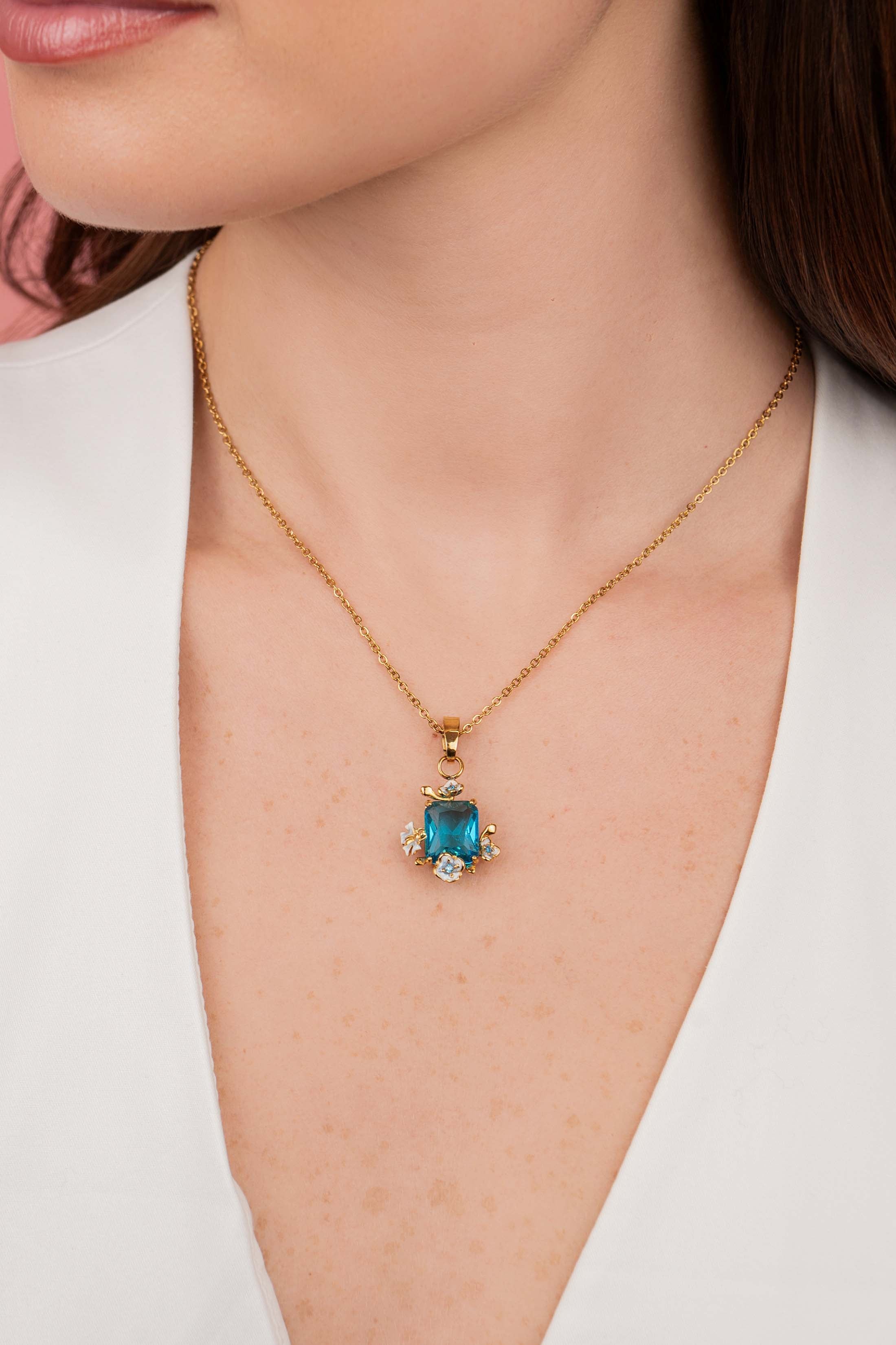 Pimpernell Blu Reġina Stud Earrings &amp; Necklace Gift Set