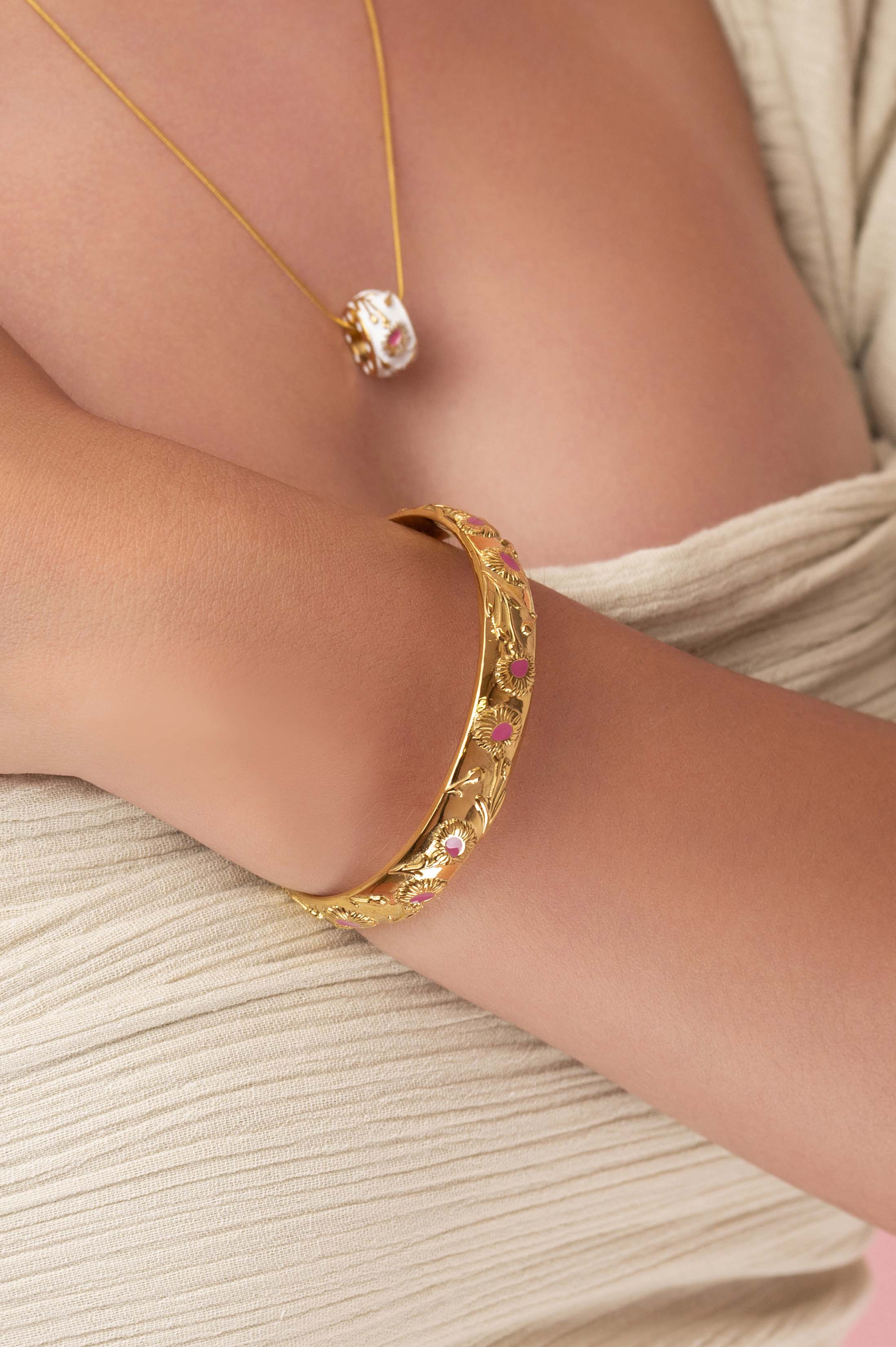 Widnet Il-Baħar Gold Bangle