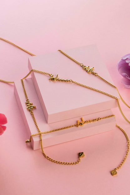 Ma Cursive Necklace
