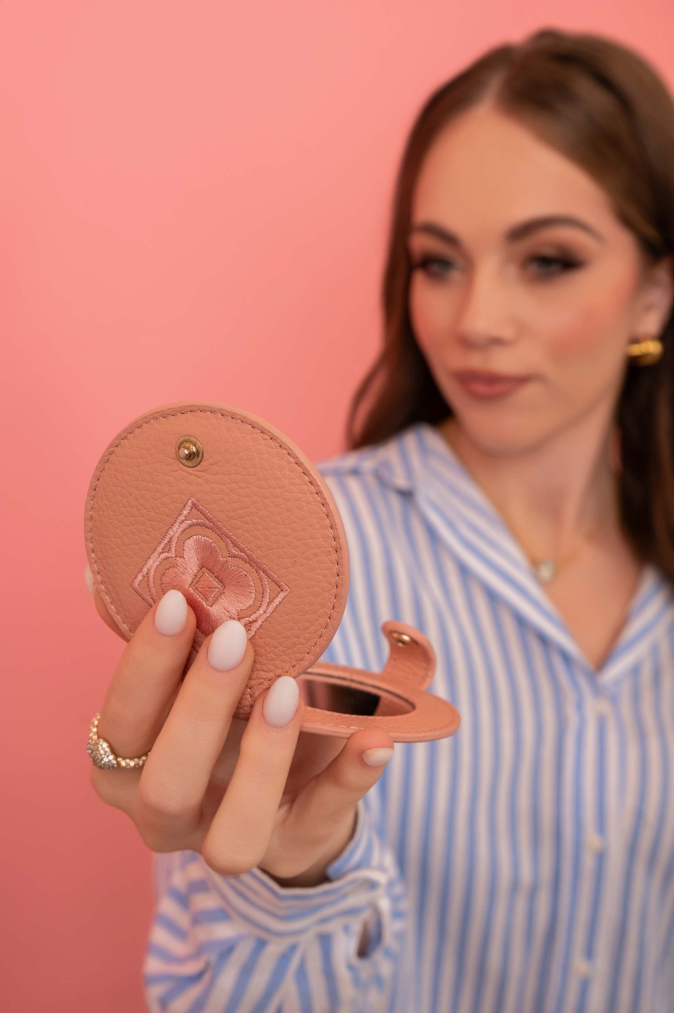 The Carisma Collection Box