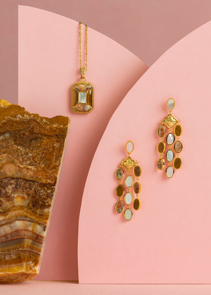 Camilla’s Chandelier Earring Set