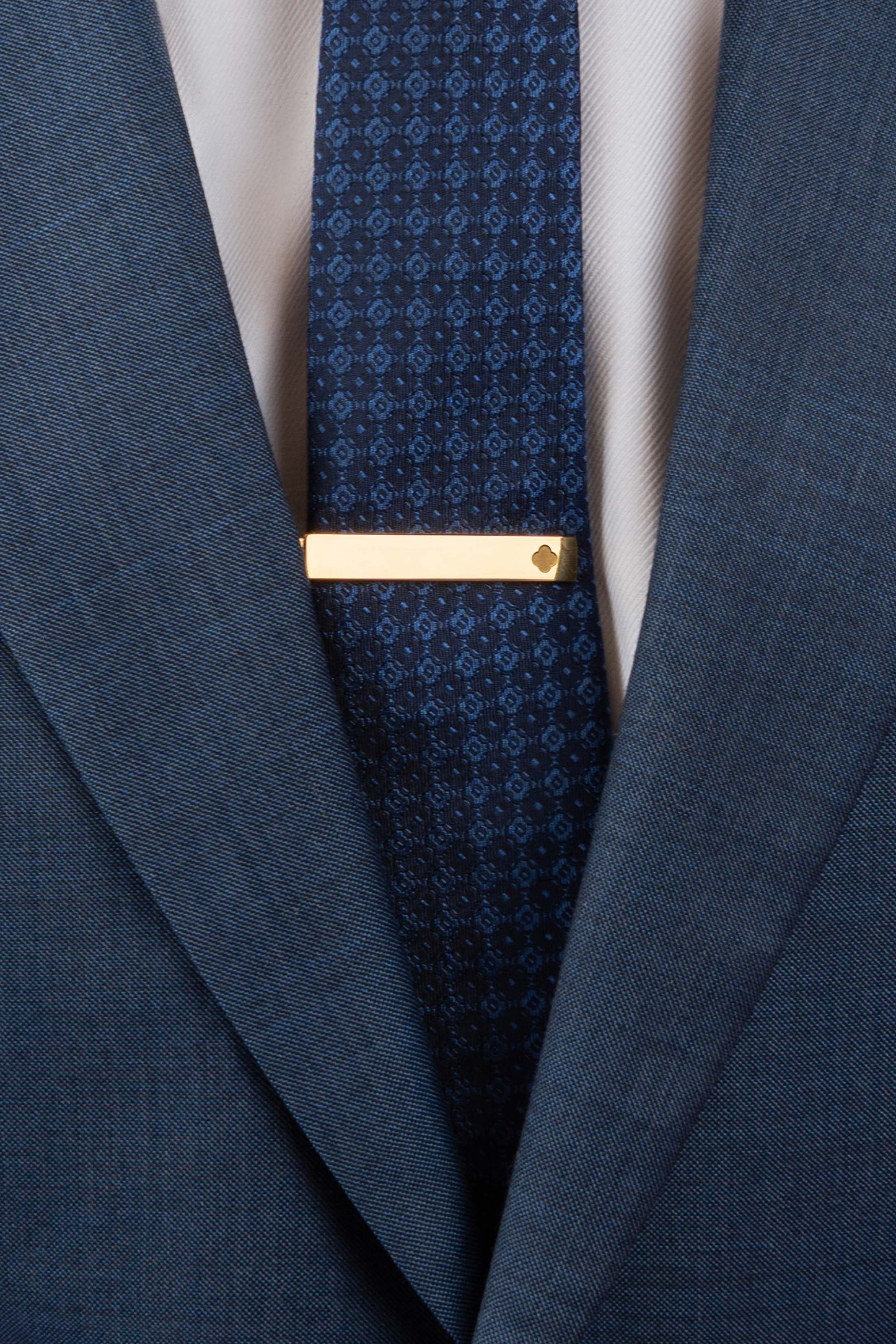 Silver Carisma Crest Tie Clip