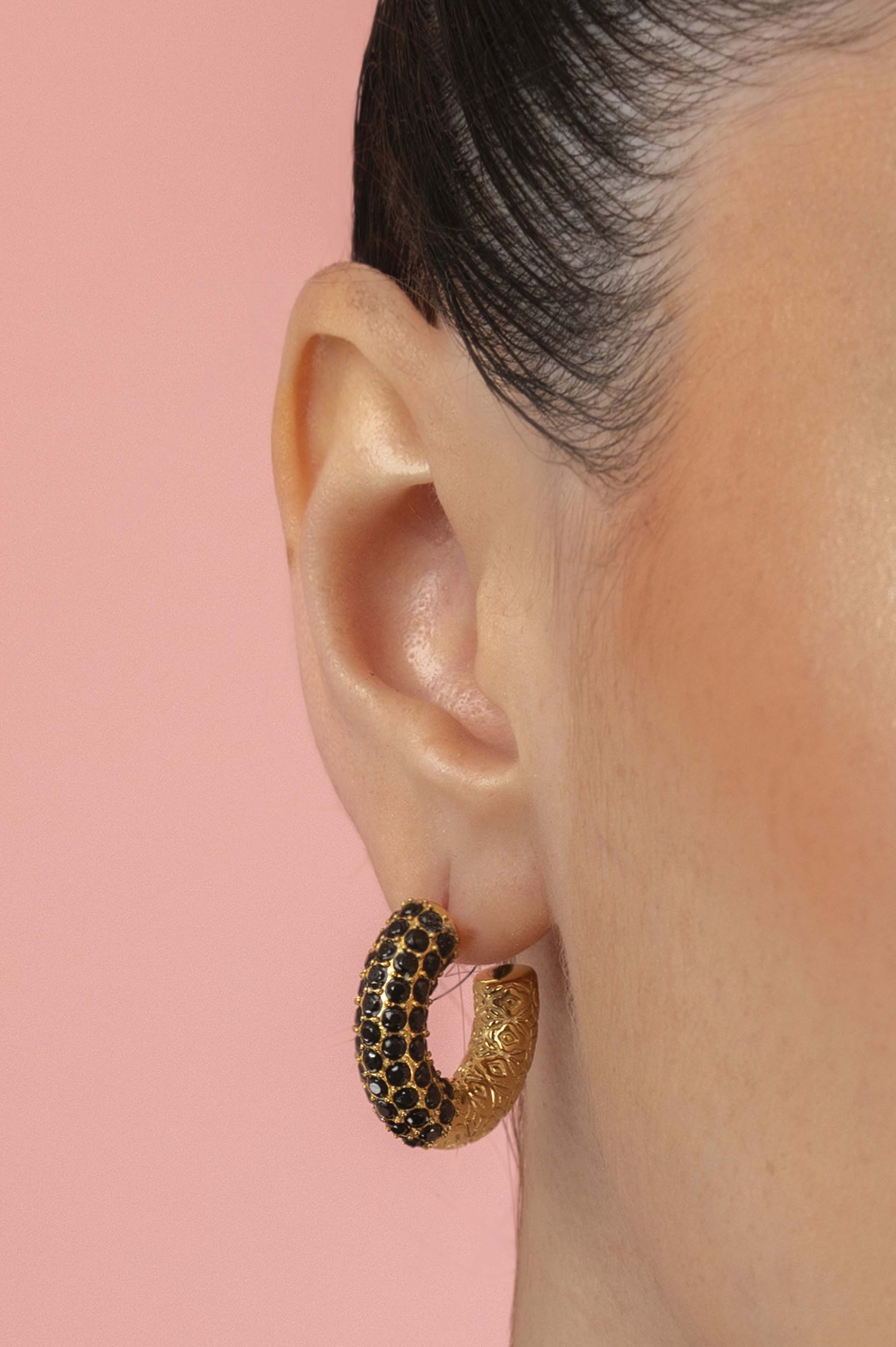 Black Pavé Patterned Bangle