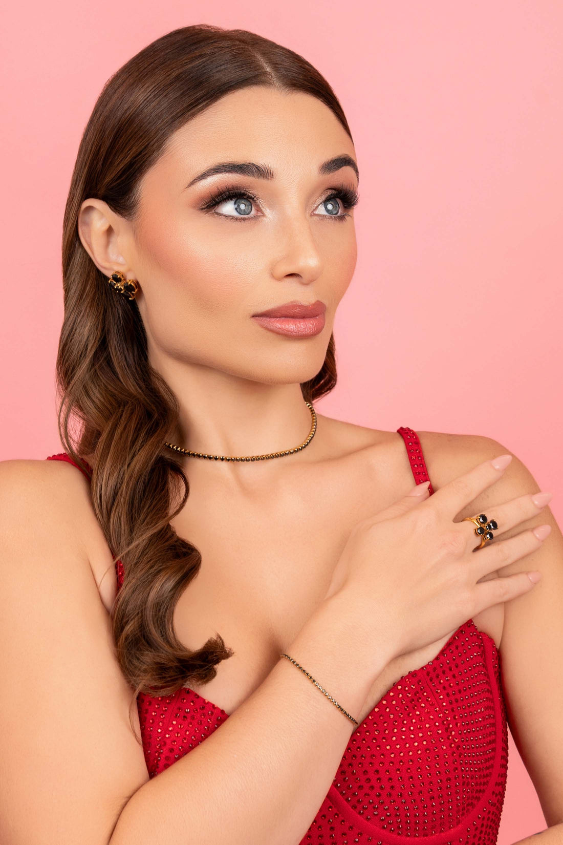 Tnabbret Earring Set