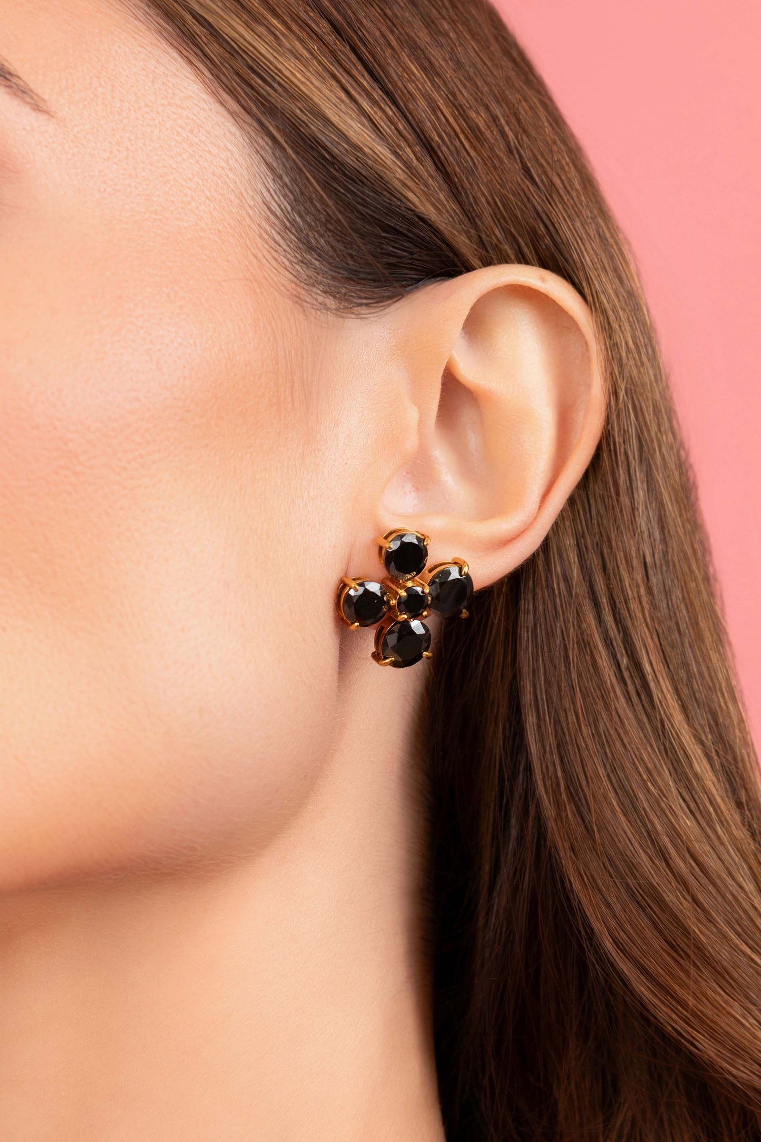 Tnabbret Earring Set