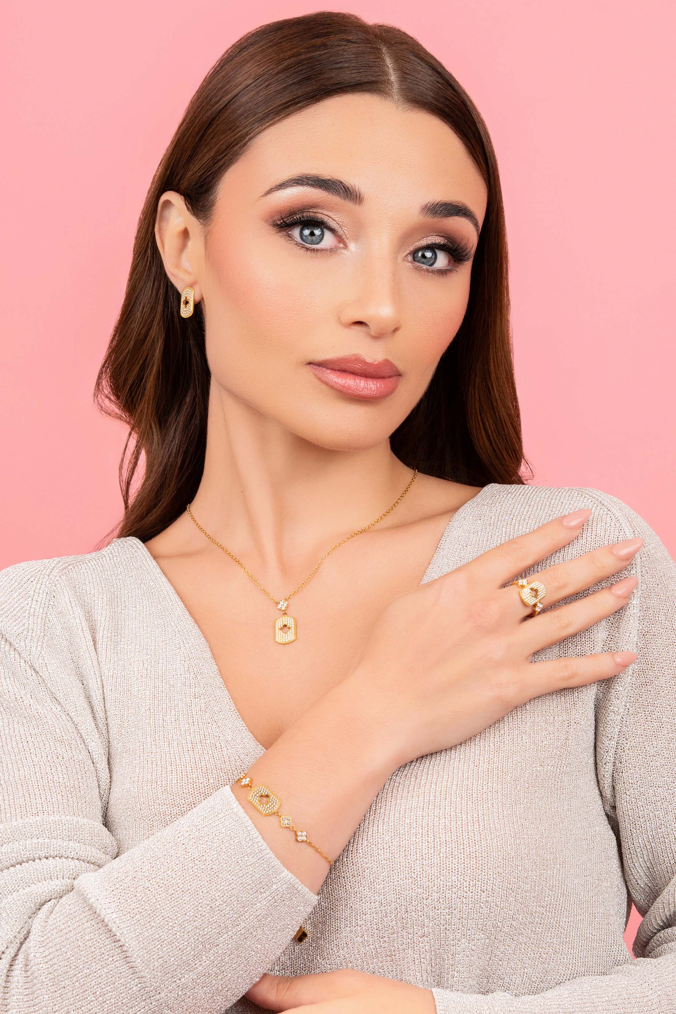 Iconic Pavé Necklace