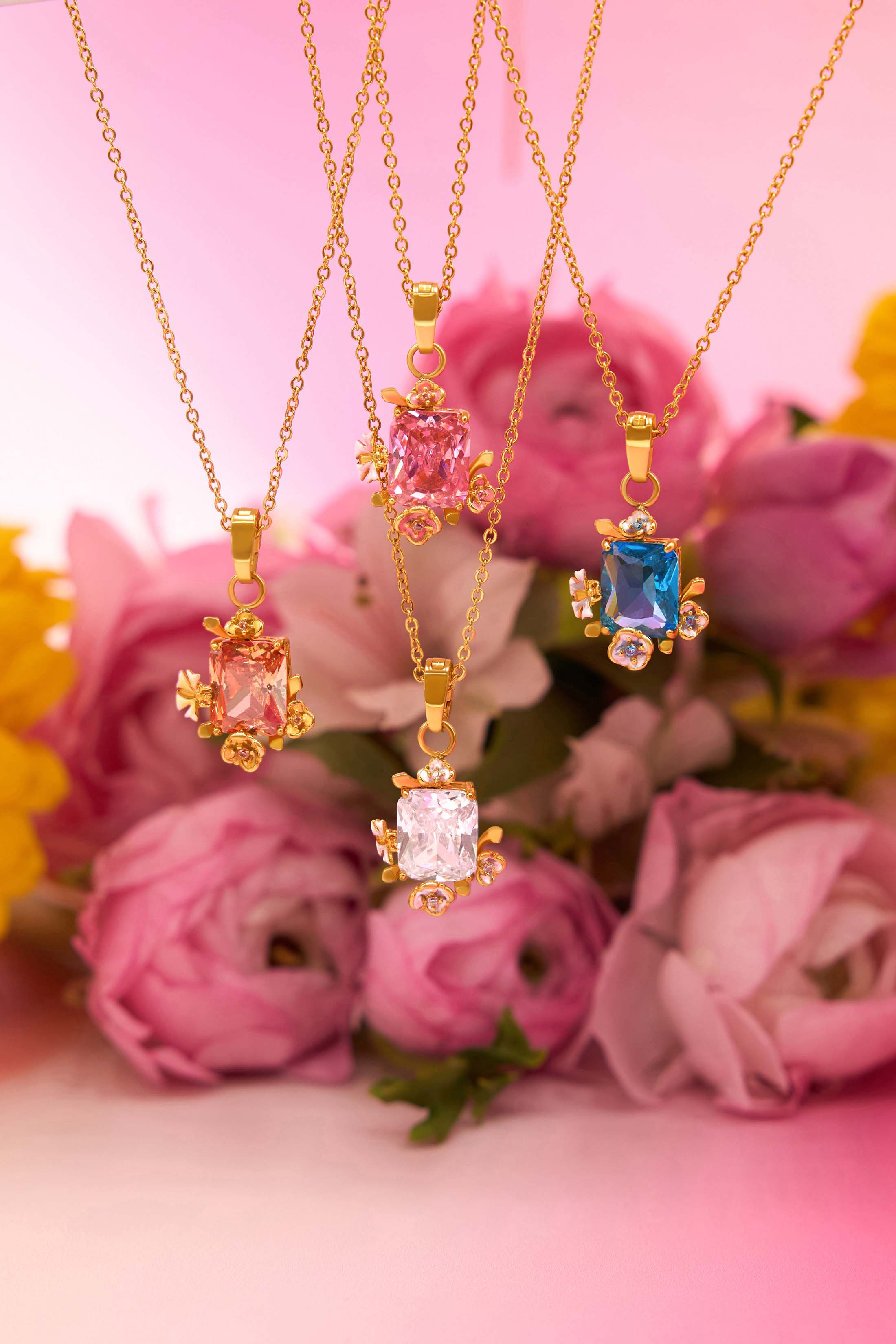 Pimpernell Blu Reġina Necklace