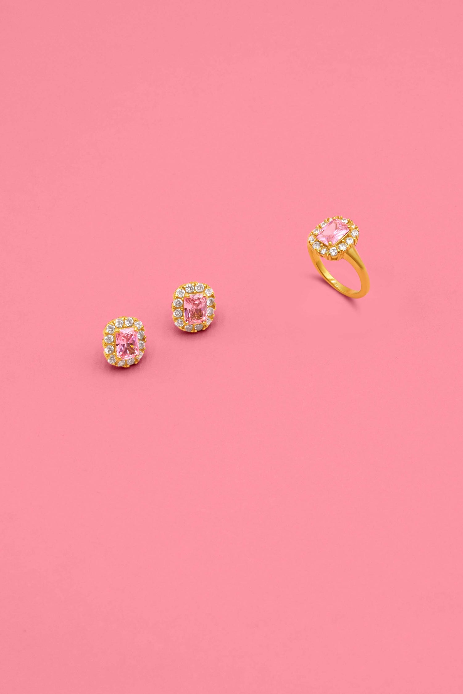 Qronfla Alba Stud Earrings &amp; Ring Gift Set