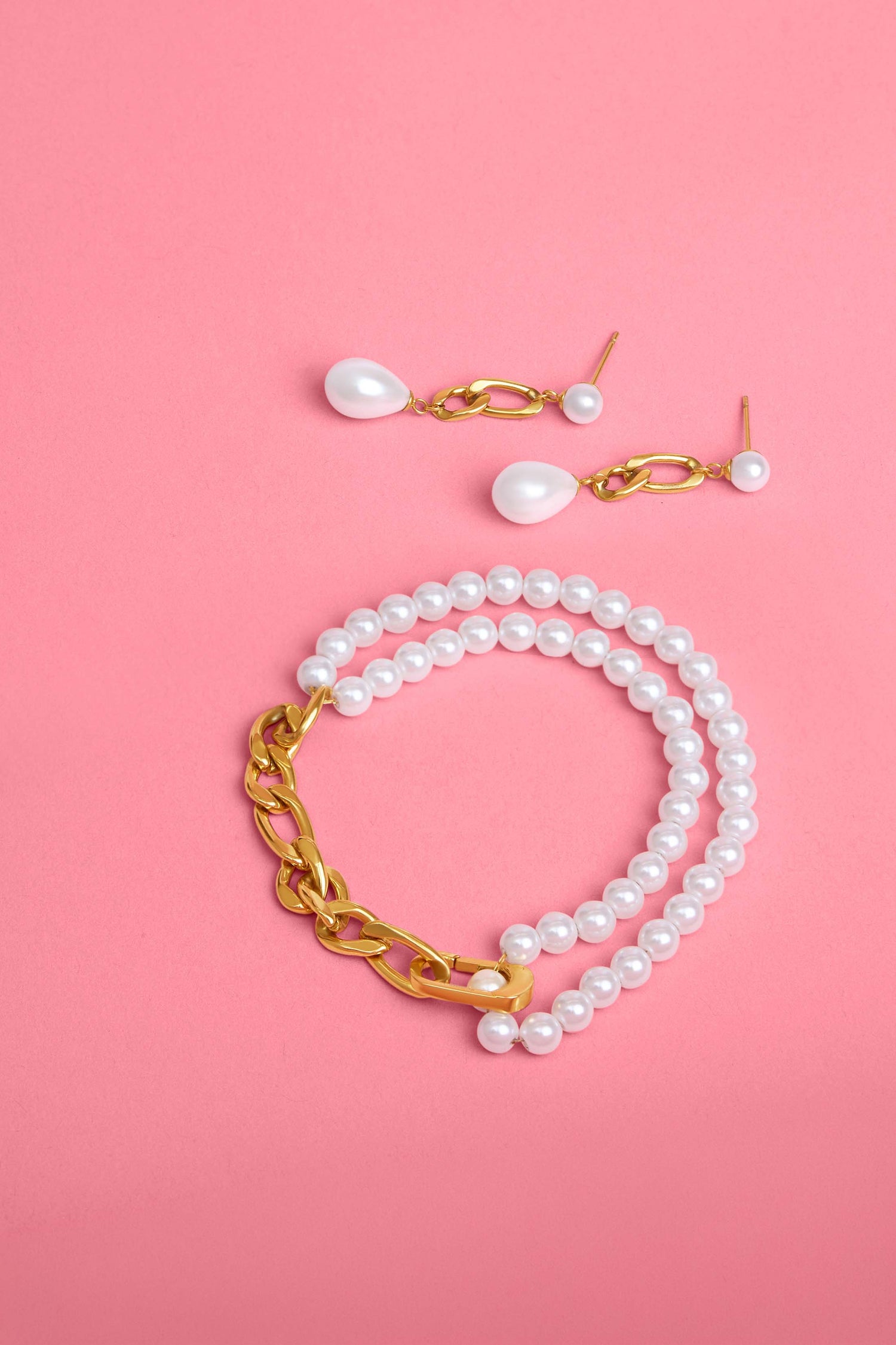 Linked in Pearls Drop Studs &amp; Bracelet Gift Set
