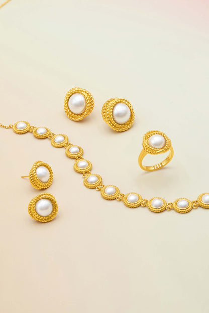 Riviera Knots Ring