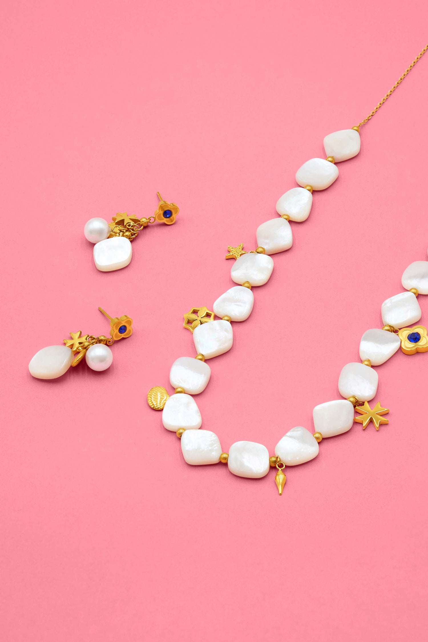 Perla Marina Studs &amp; Necklace Gift Set