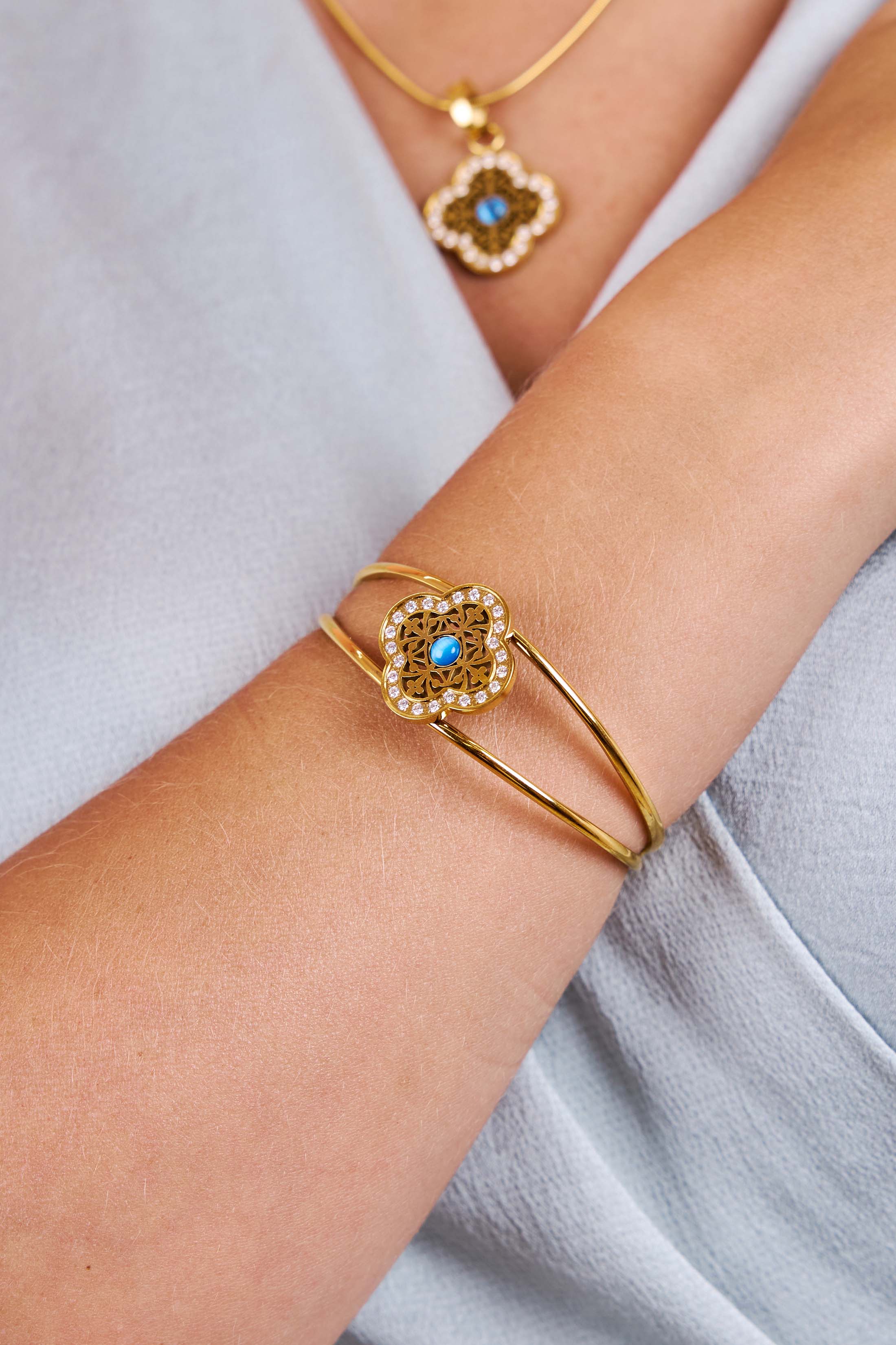 Azure Cat Eye Bangle