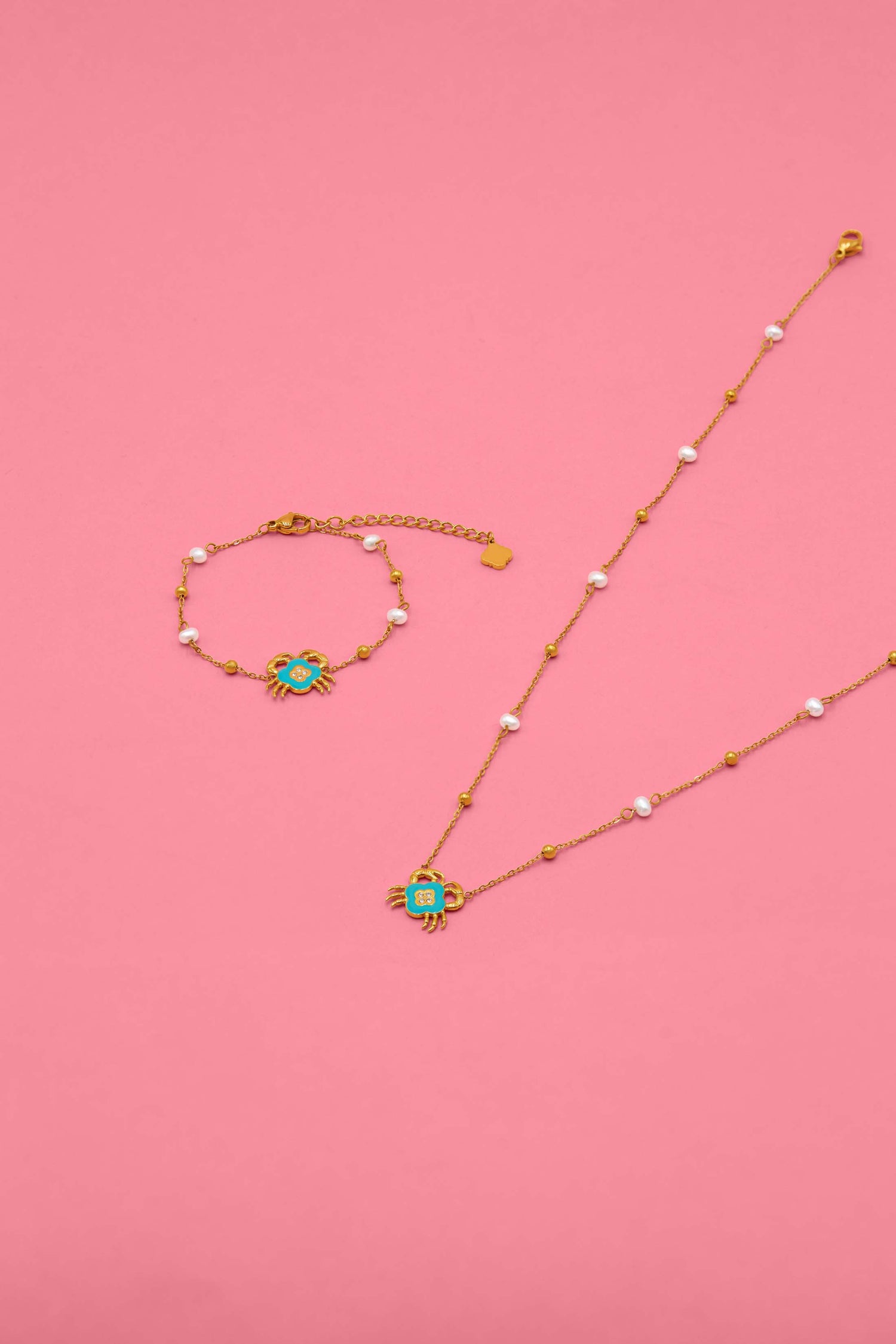 Qabru Perla Necklace &amp; Bracelet Gift Set