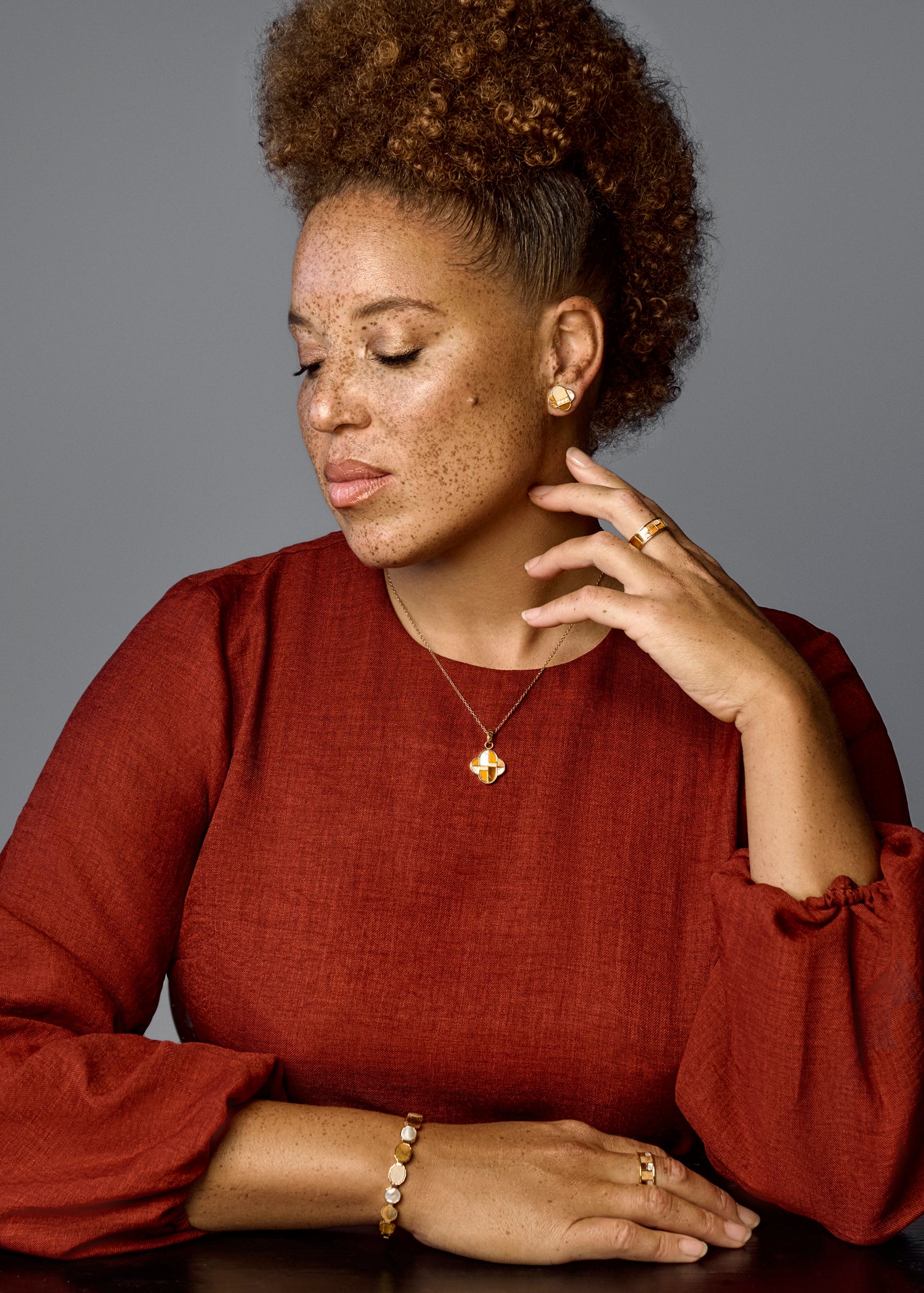 Claudia’s Stud Earring Set &amp; Emilia’s Roman Pendant Gift Set