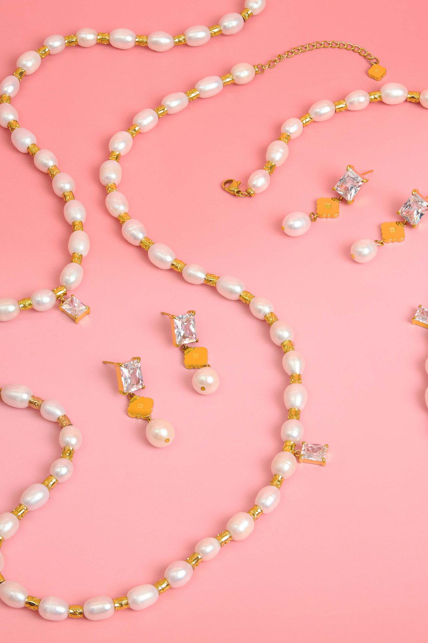 Pearl Glow Drop Stud Earring Set