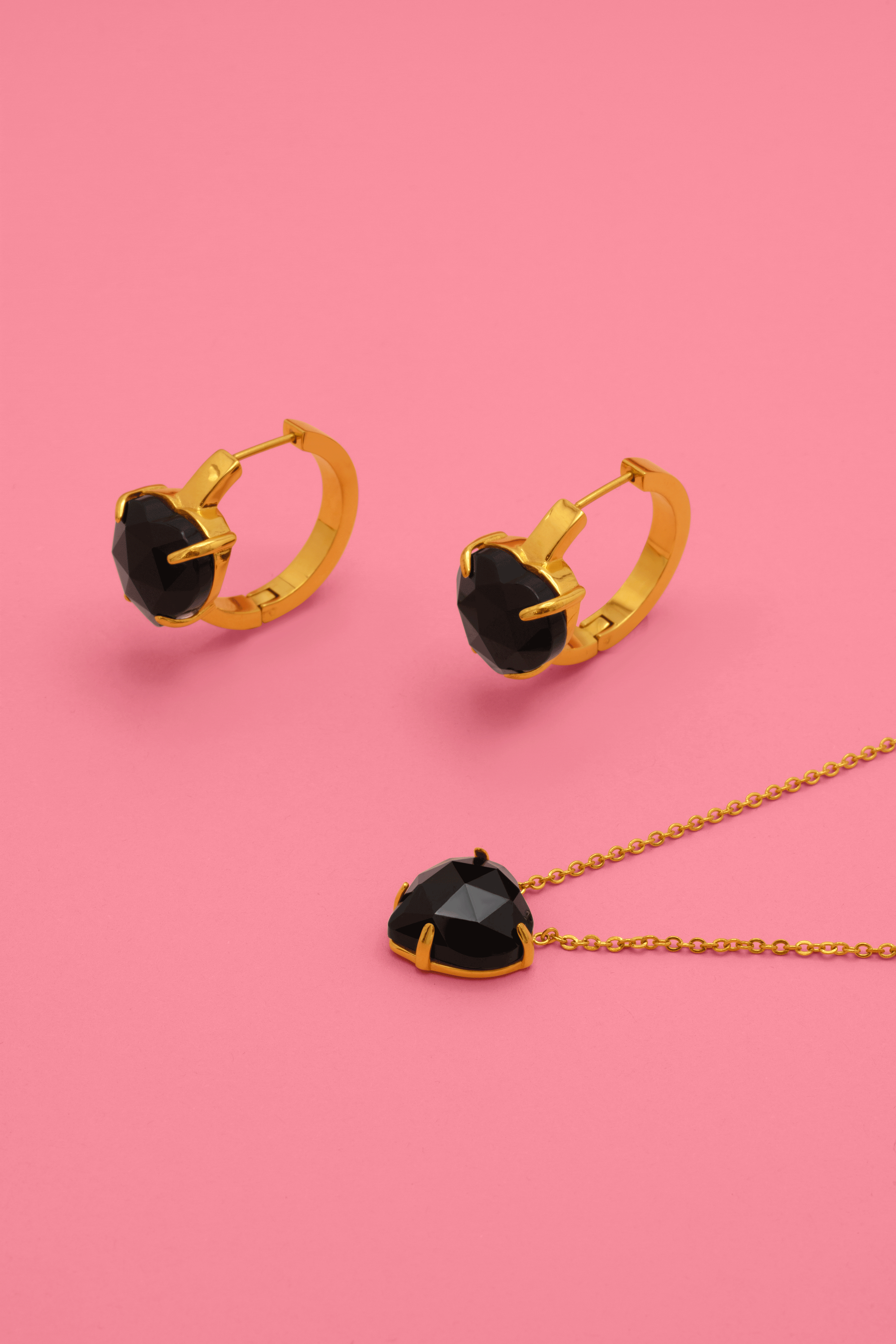 Stone Station Qalbi Hoop Earrings &amp; Necklace Gift Set