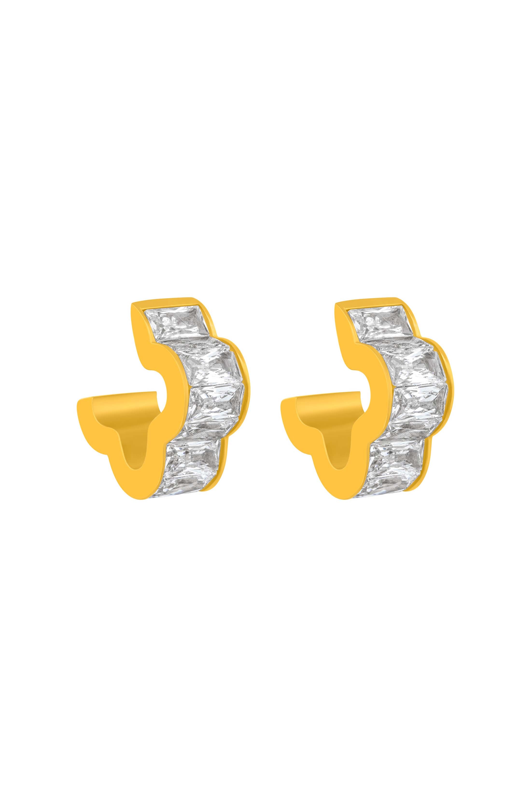 Zaria’s Huggies Earring Set