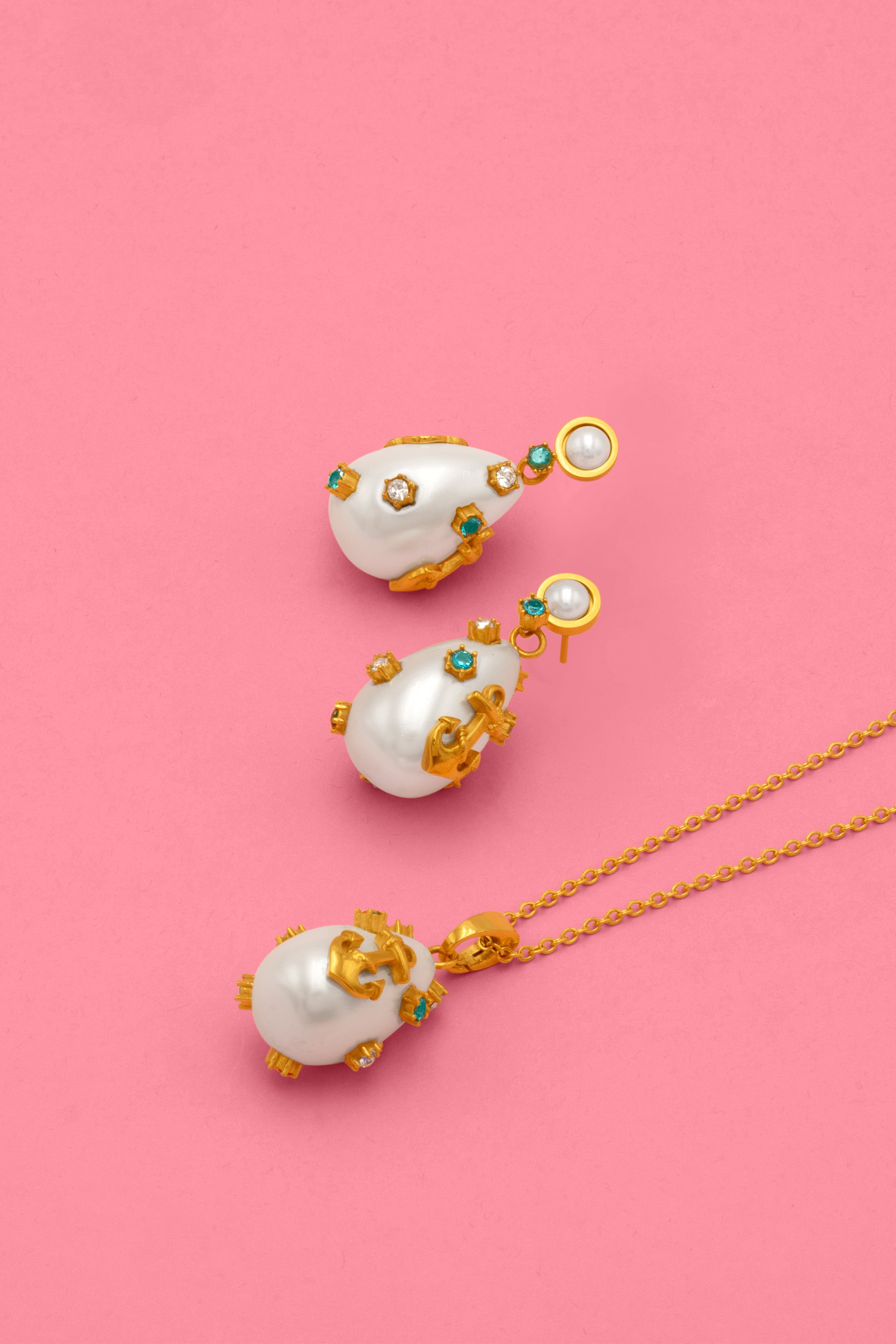 Ocean Treasure Necklace &amp; Statement Earrings Gift Set