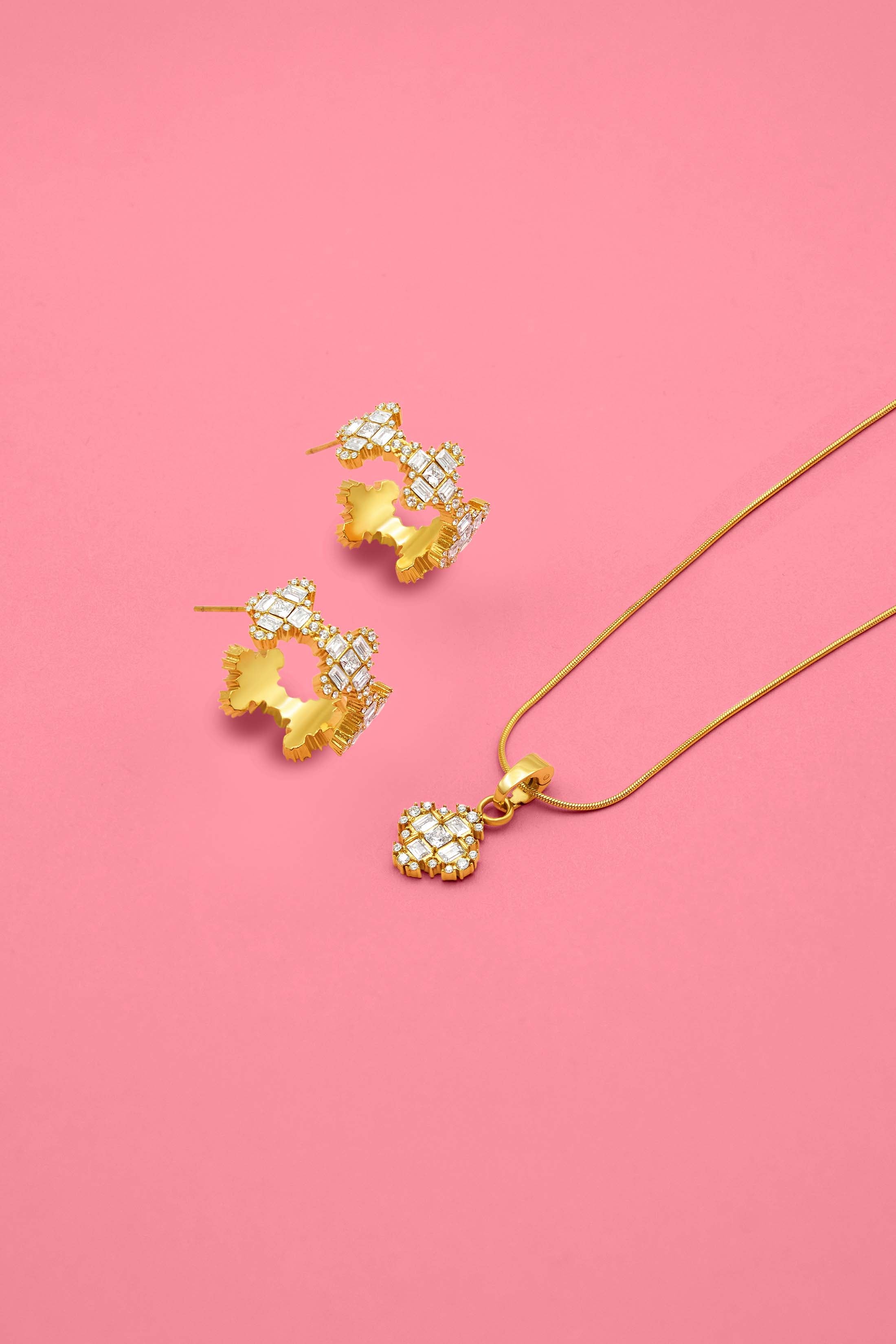 Signature Spark Hoop Earrings &amp; Necklace Gift Set