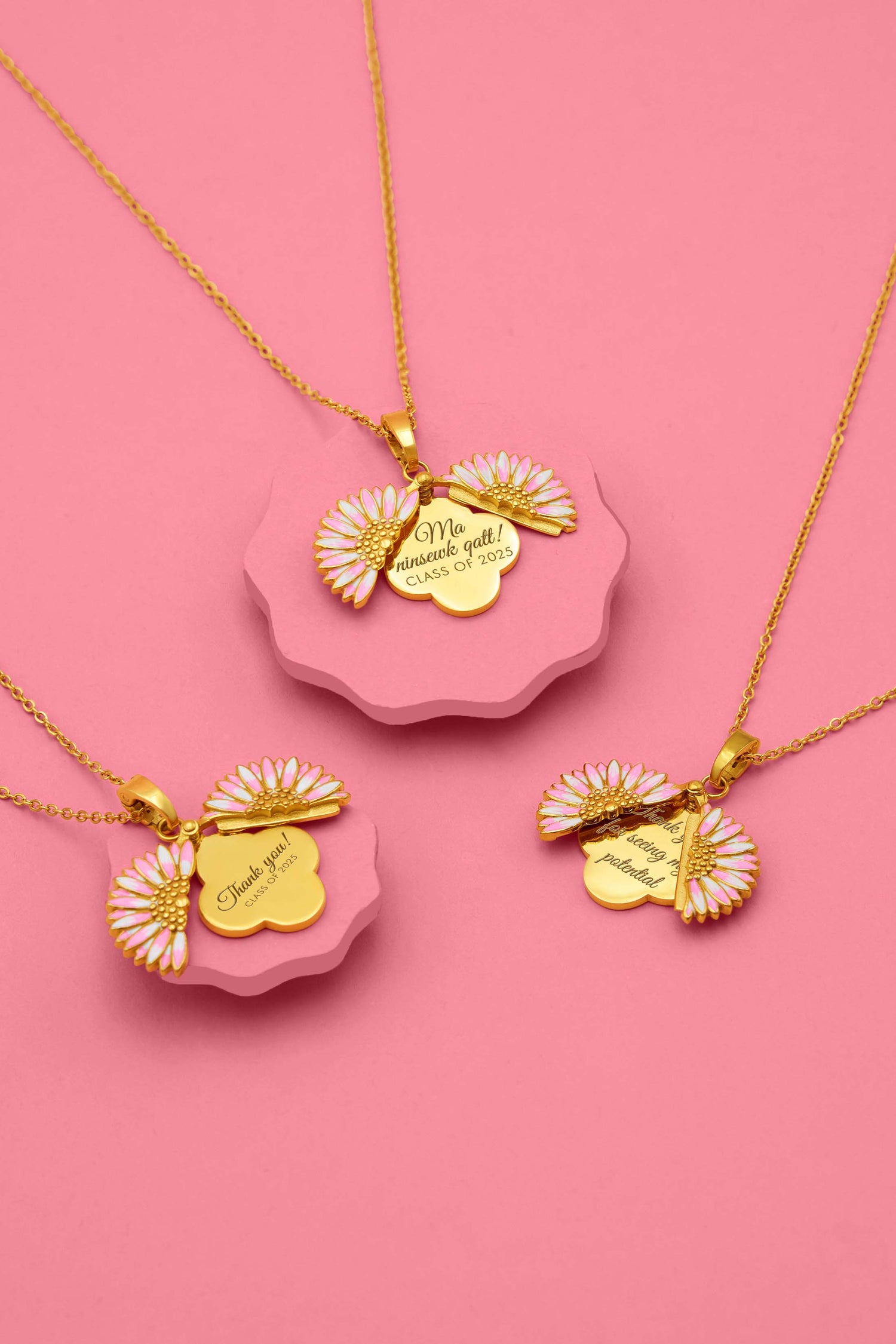 Gerbera Glow Engravable Necklace