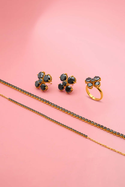 Tnabbret Earring Set