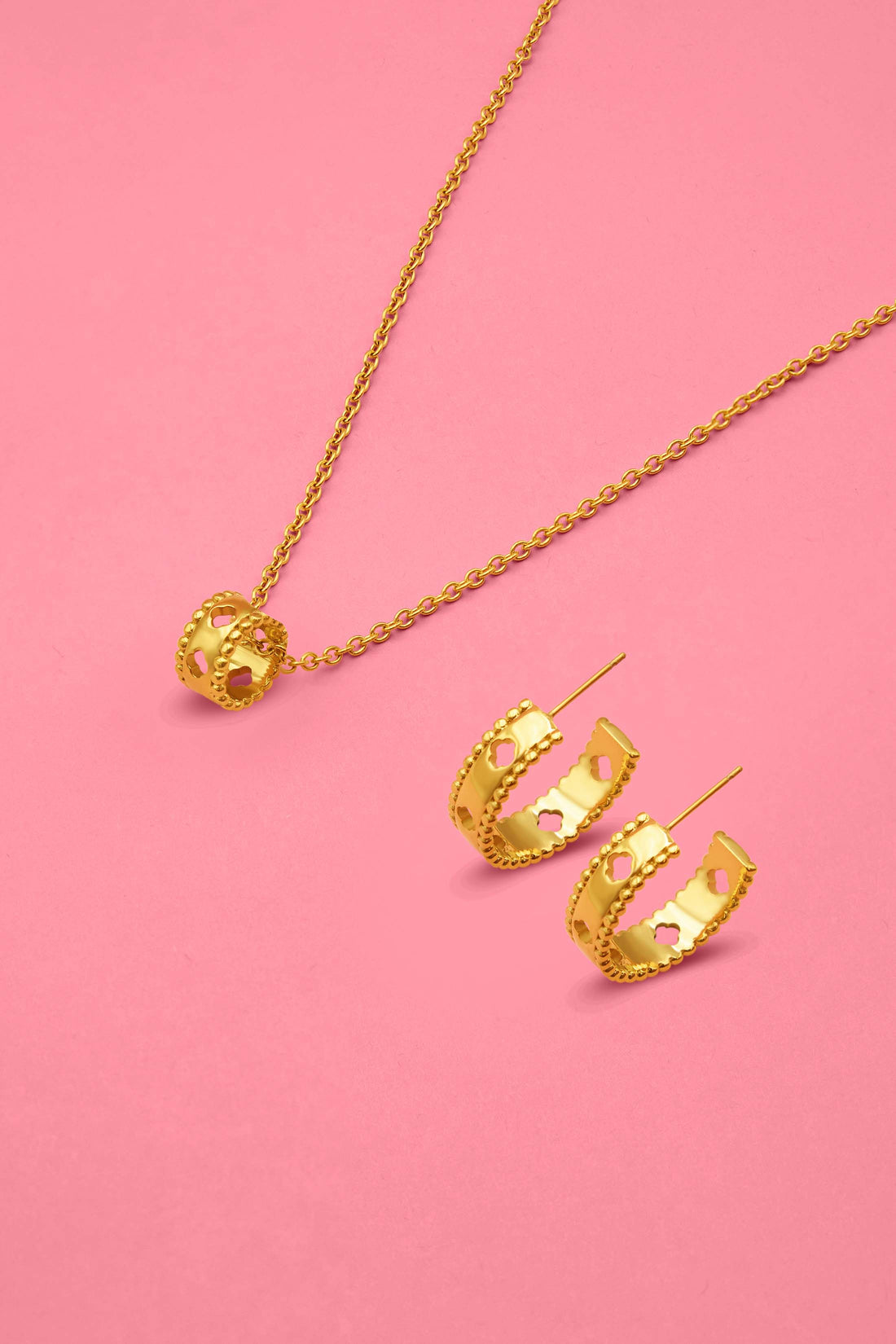 Carisma Emblem Hoop Earrings &amp; Ring Pendant Gift Set