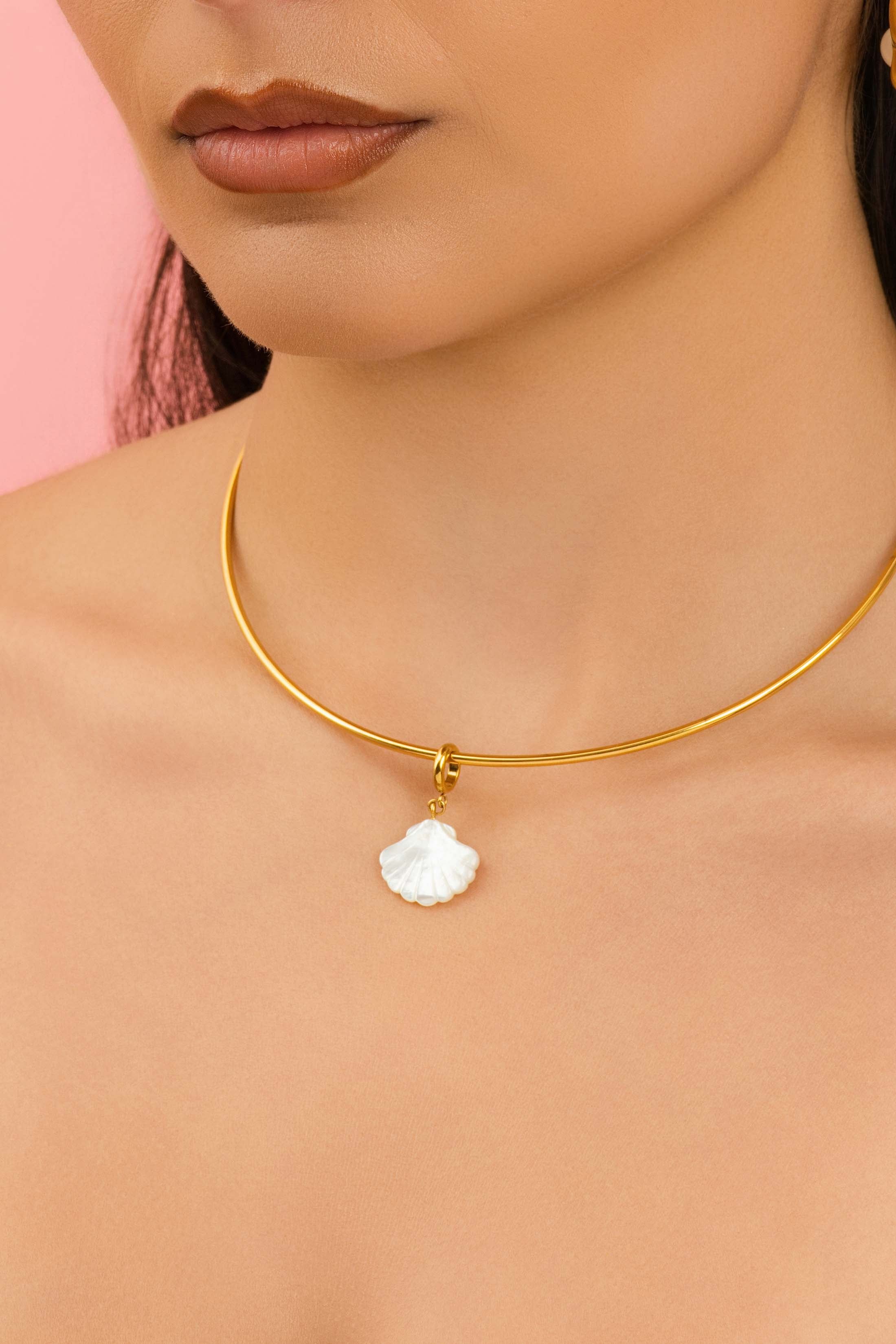 Madreperla Arżella Cuff Charm