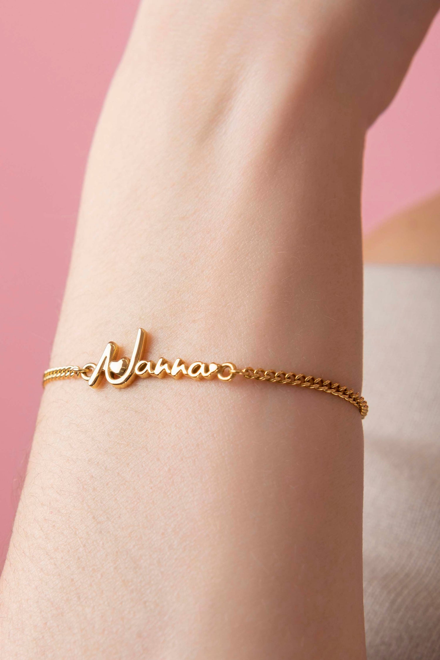 Nanna Cursive Bracelet