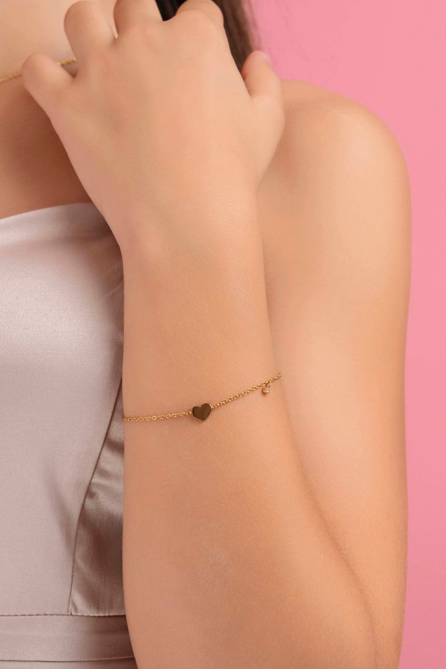 Petite Engravable Heart Gold Bracelet
