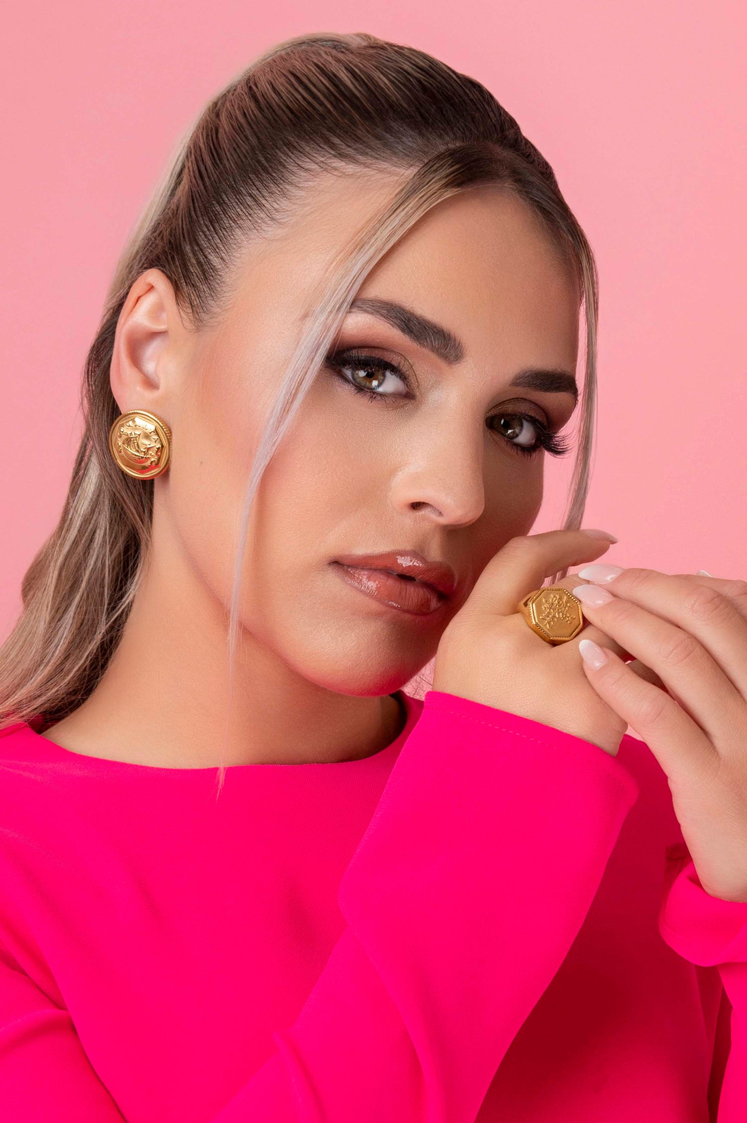 Xini Coin Statement Stud Earring Set