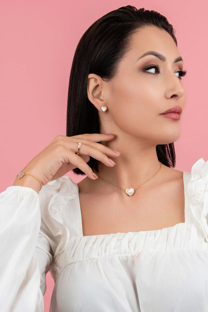 Qalbi Mother of Pearl Stud Earring Set