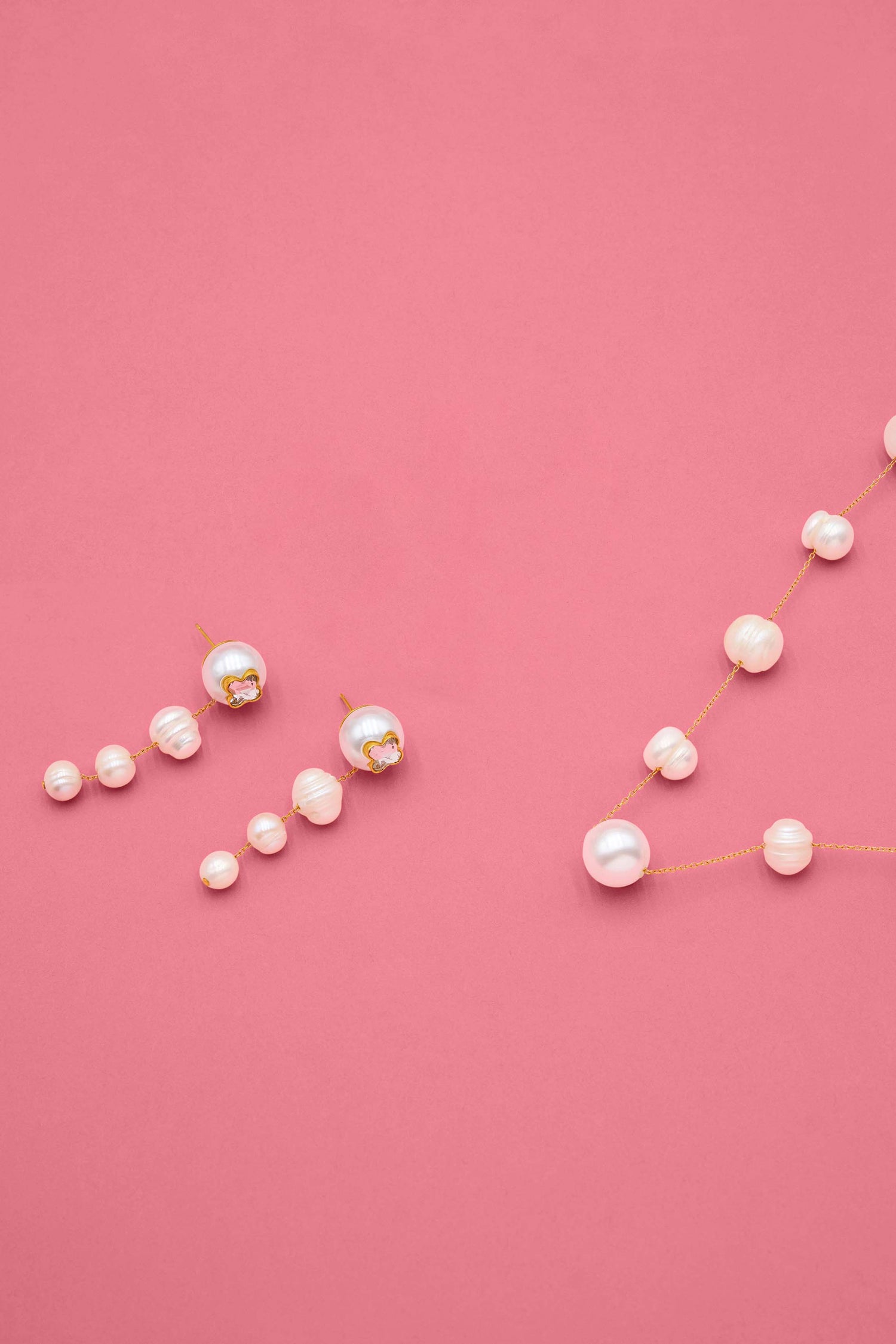 Vivienne Perla Necklace &amp; Drop Studs Gift Set