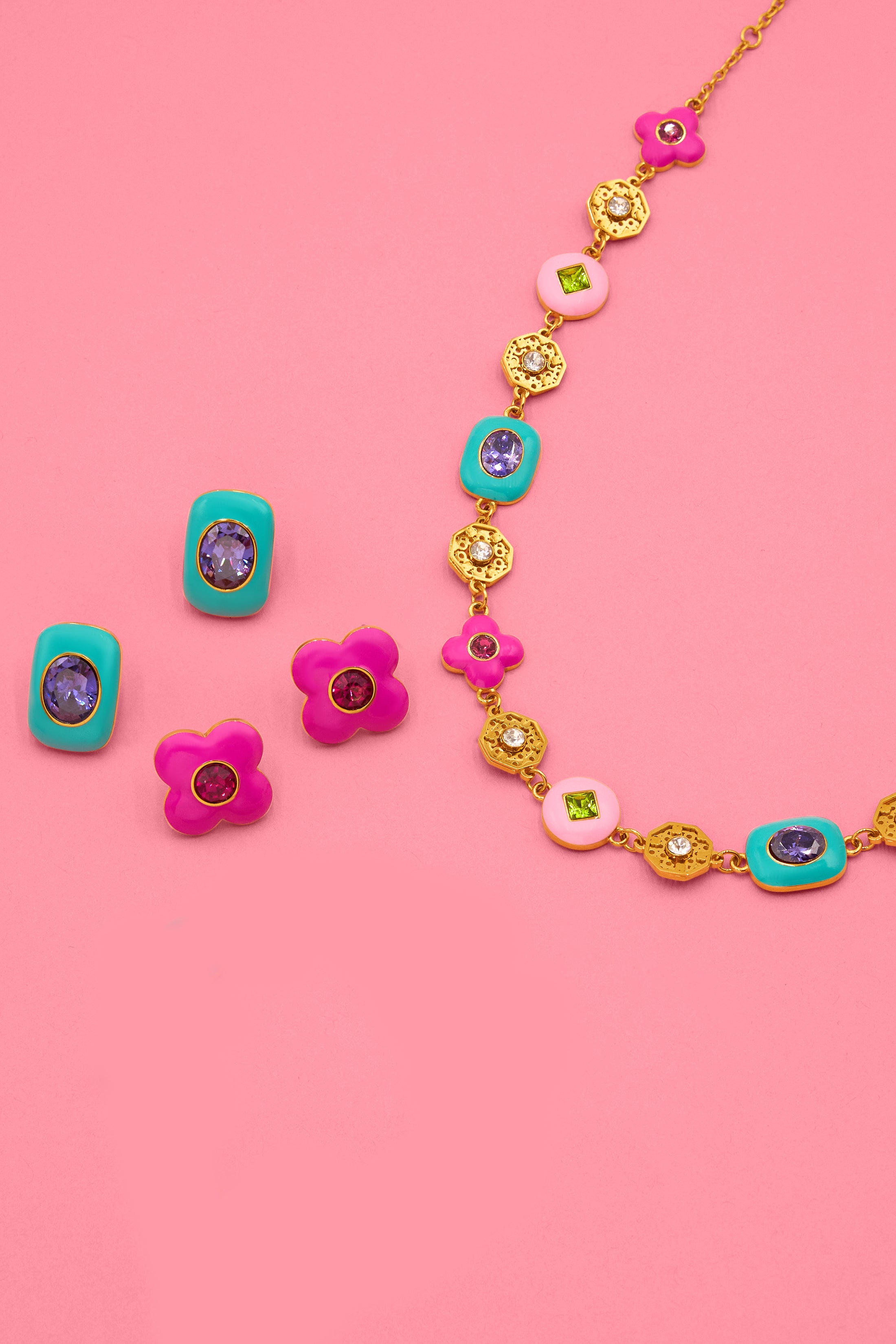 Souk Treasure Studs &amp; Necklace Gift Set