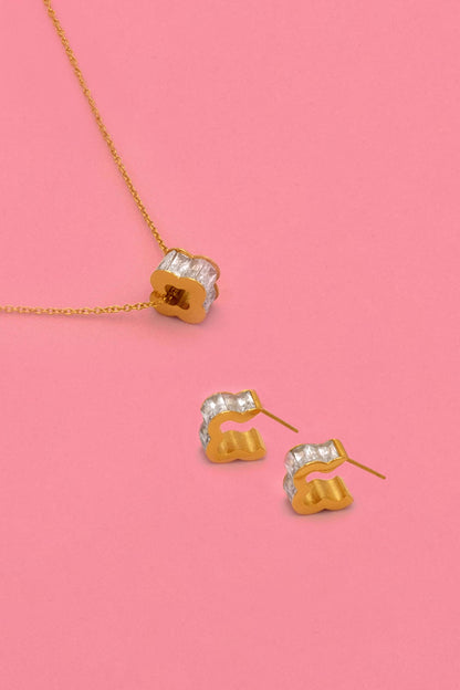 Zaria’s Huggies Earrings &amp; Pendant Gift Set