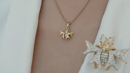 Reġina Brooch