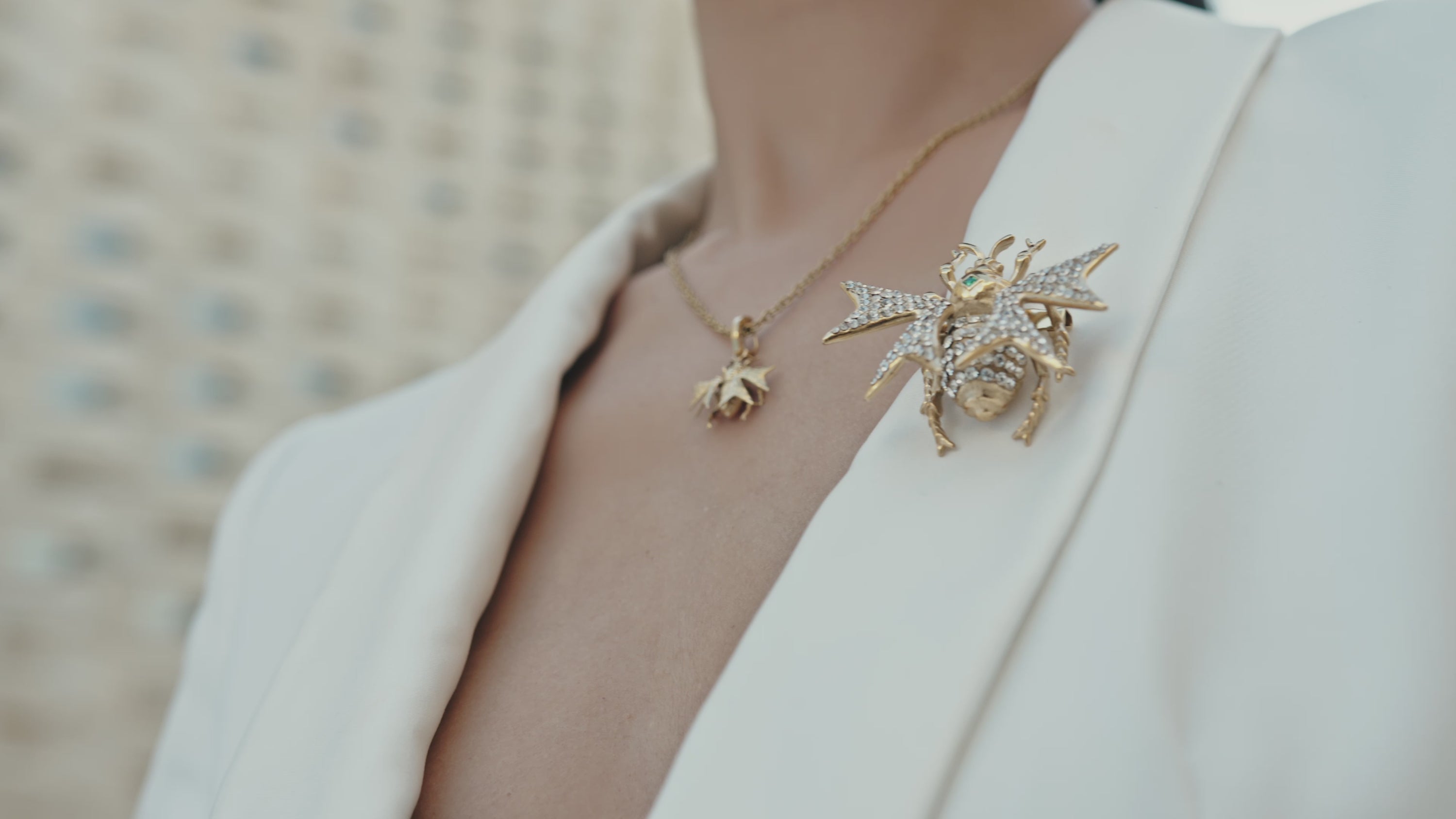 Reġina Brooch