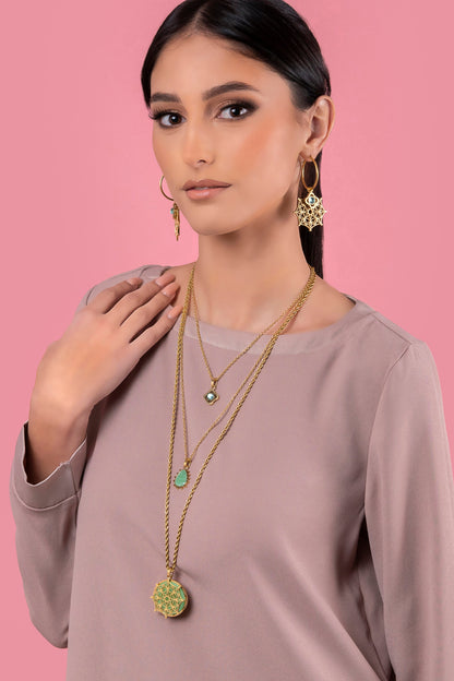 Sannat Lace Hollow Pendant &amp; Peridot Stone Pendant Set