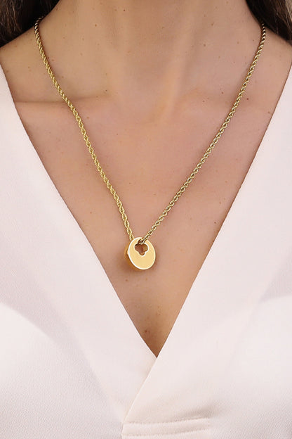 Carisma Circle Graduation Ring Pendant