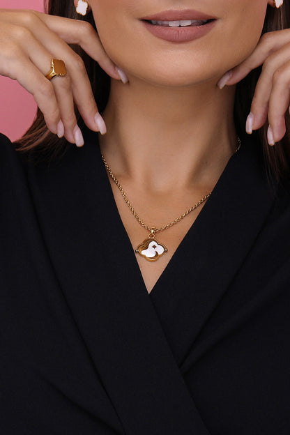 "Wettaq il-Ħolm" Mother of Pearl Engravable Pendant
