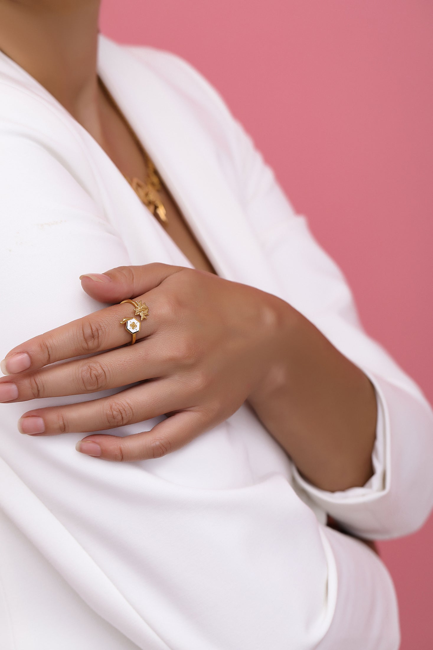 Reġina White Enamel Ring