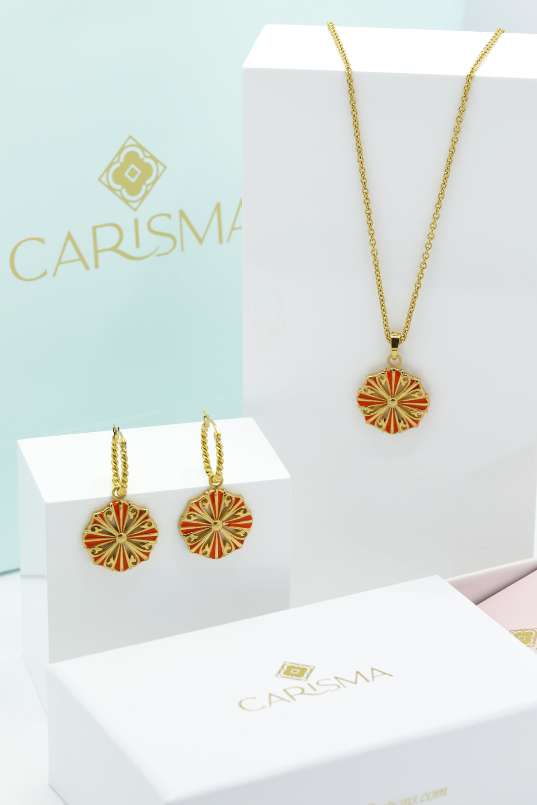 San Bastjan Pendant &amp; Earring Gift Set