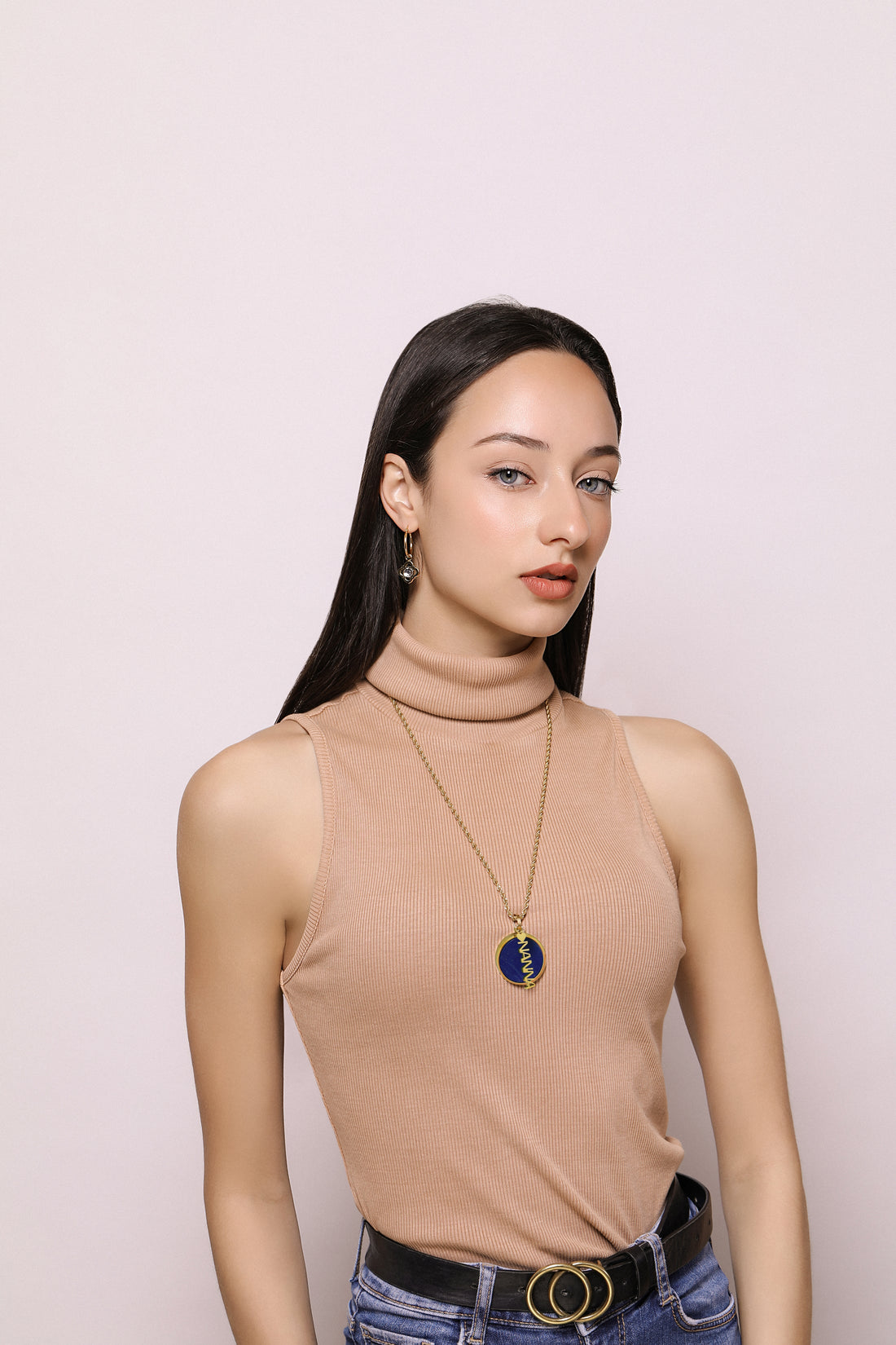 Deep Blue Stone Large Circle Pendant