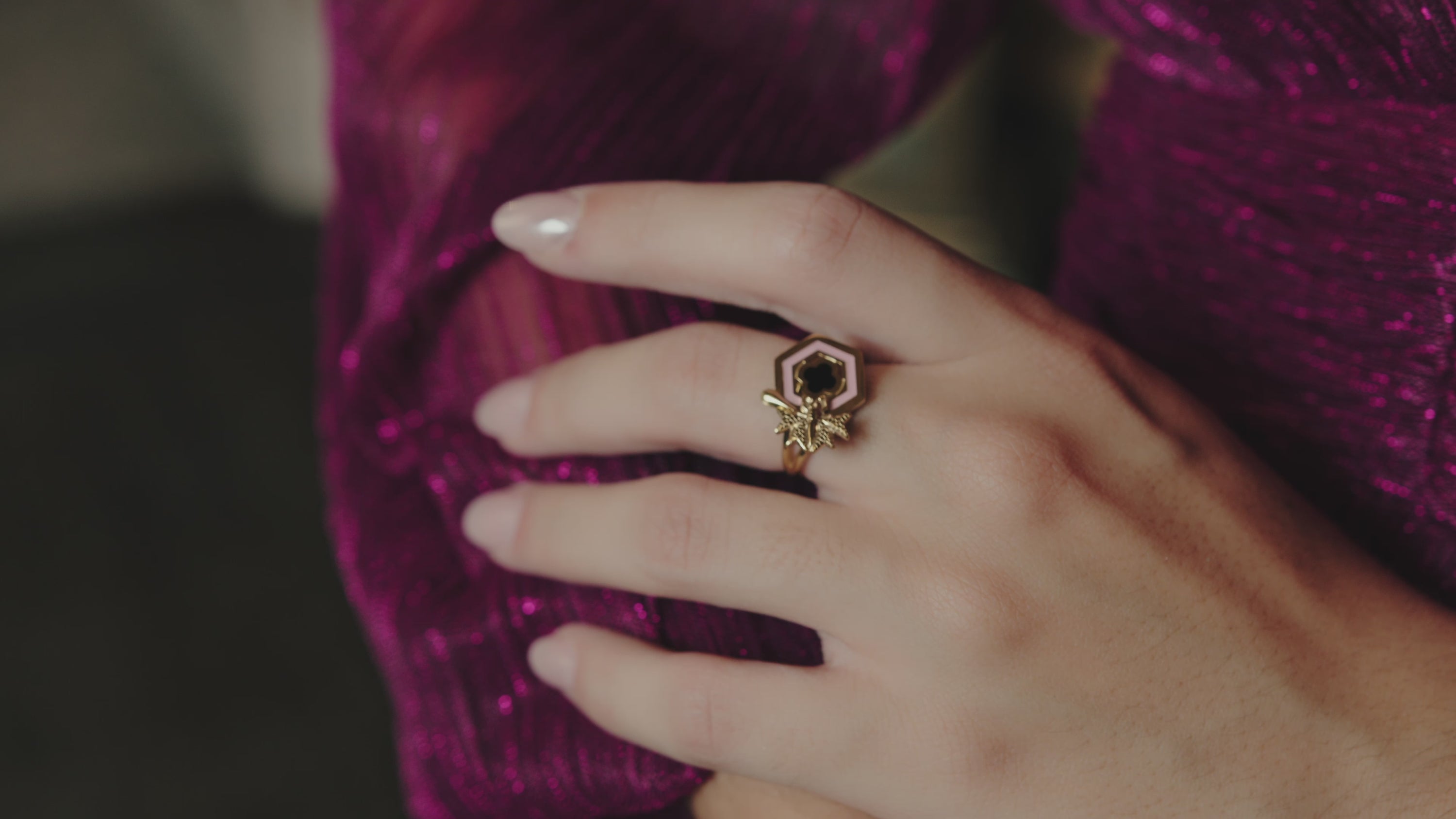 Reġina Pink &amp; Black Enamel Ring